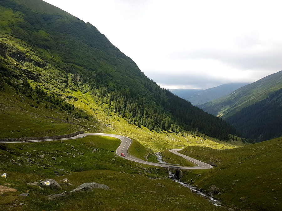 Road serpentines on the Transfăgărășan road
