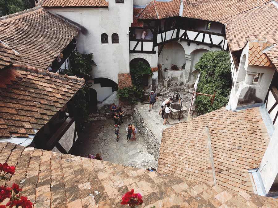 Small castle courtyard with a well