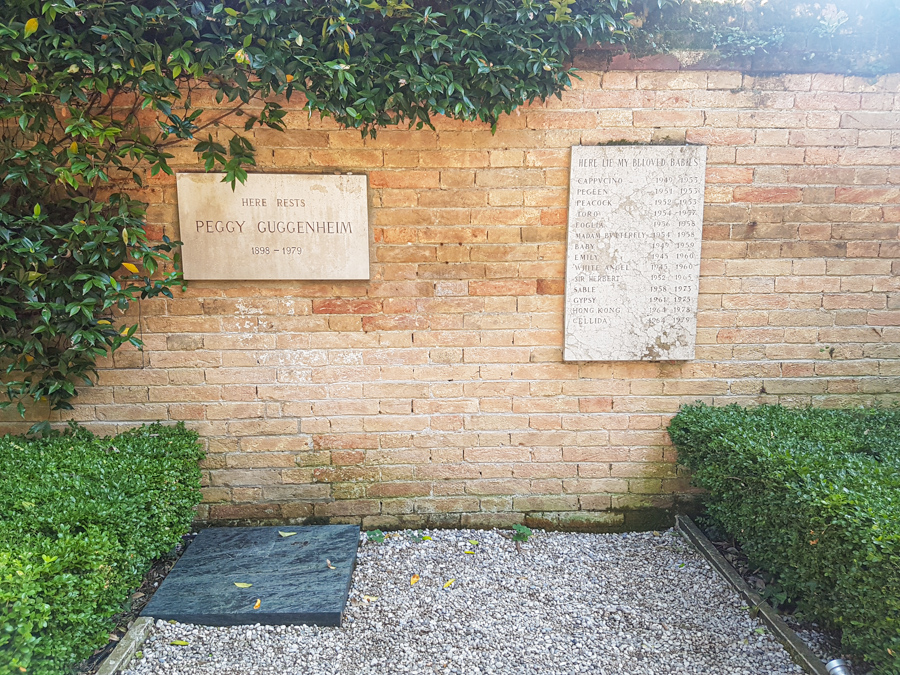 Peggy Guggenheim's tomb in Venice, Italy